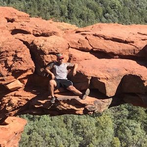 Meet your Posher, Cesar